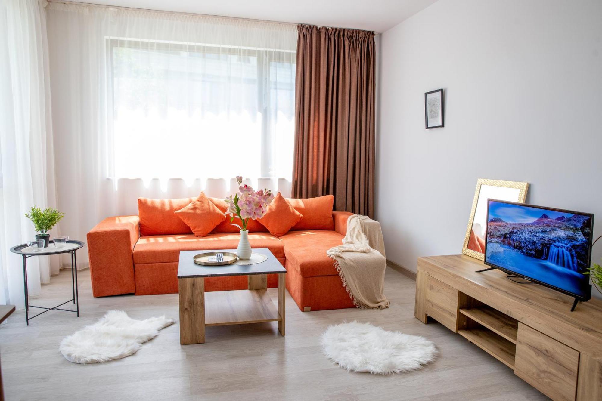 Two-Bedroom Premium Apartment Святые Константин и Елена Экстерьер фото