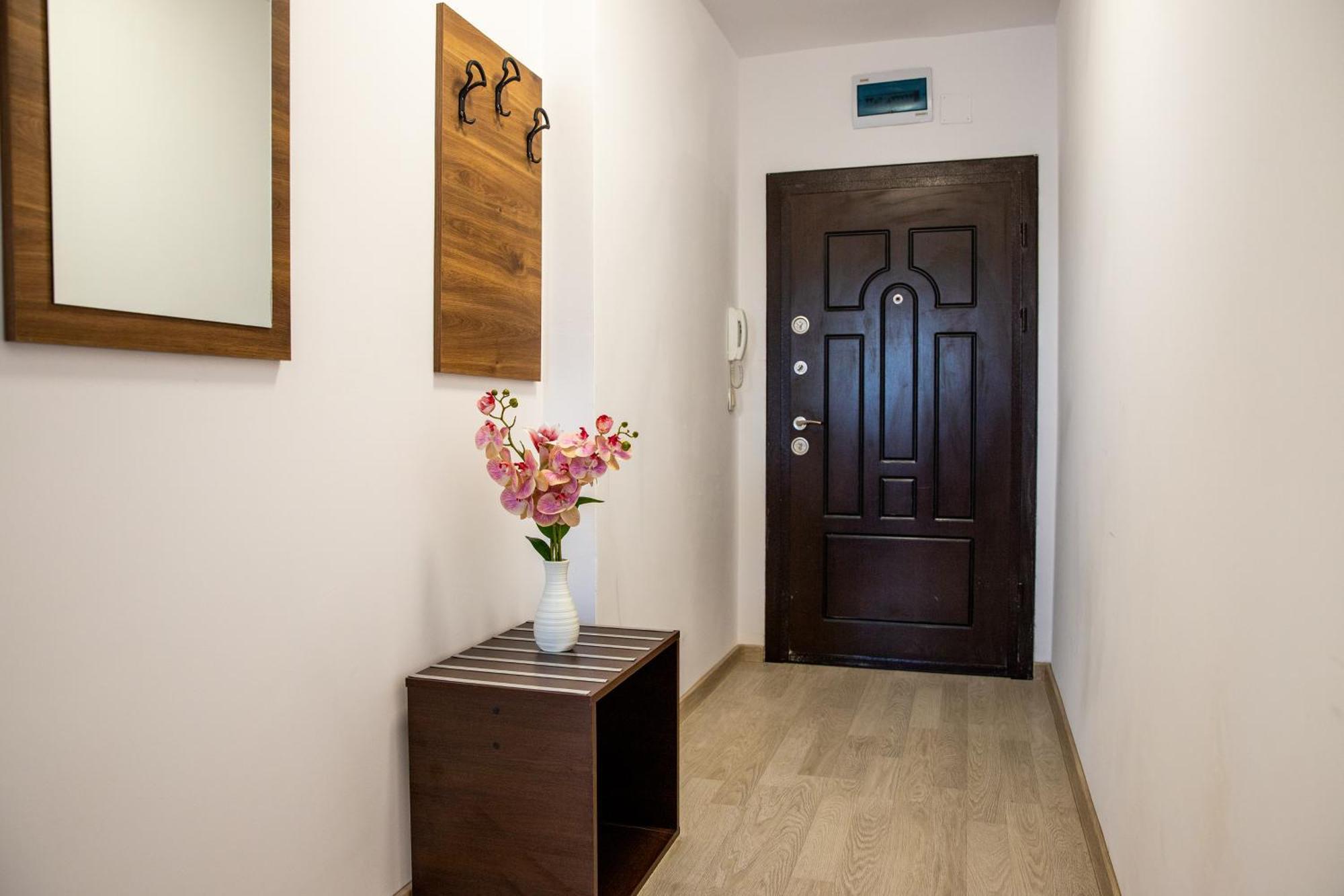 Two-Bedroom Premium Apartment Святые Константин и Елена Экстерьер фото