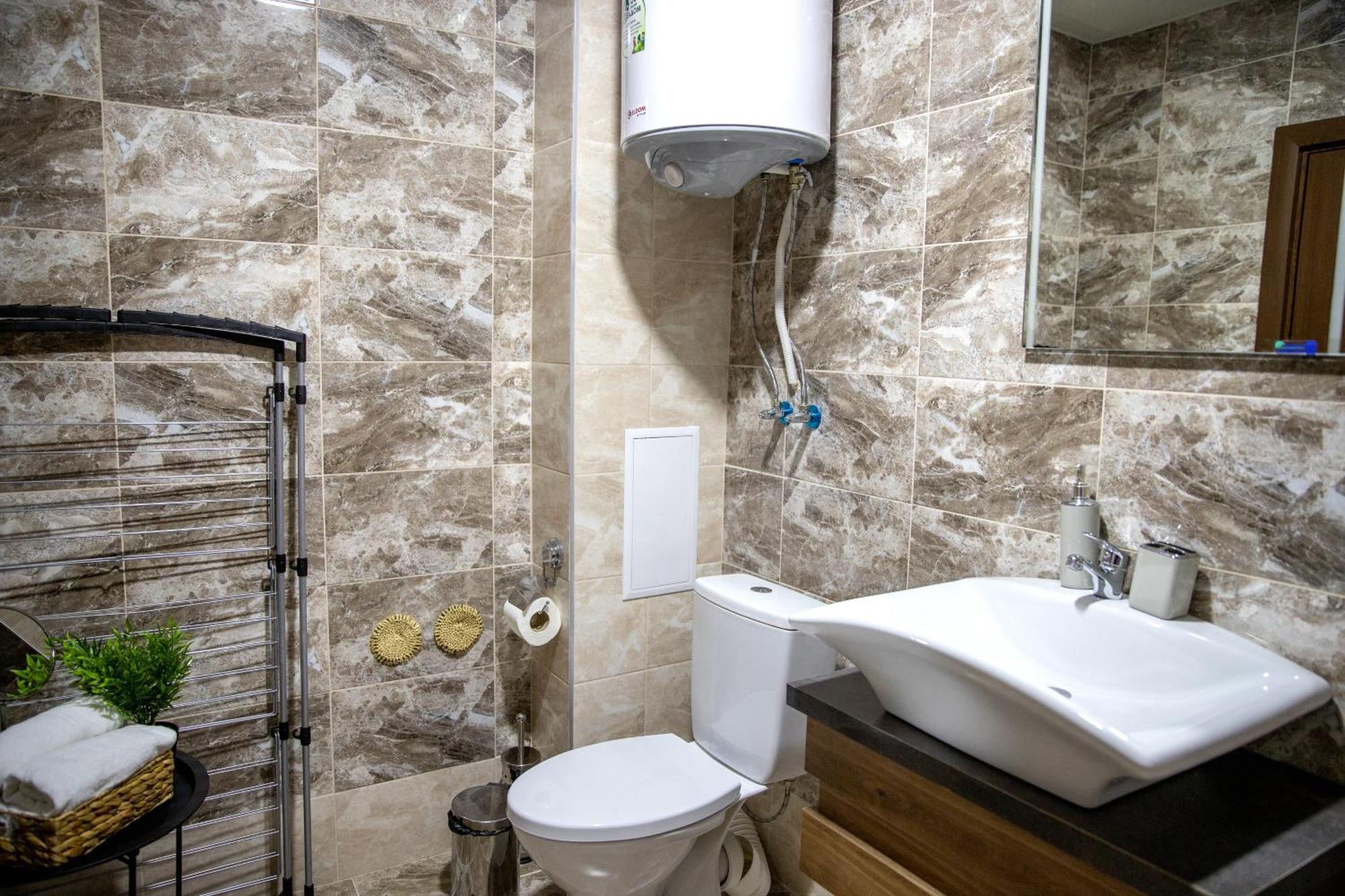 Two-Bedroom Premium Apartment Святые Константин и Елена Экстерьер фото